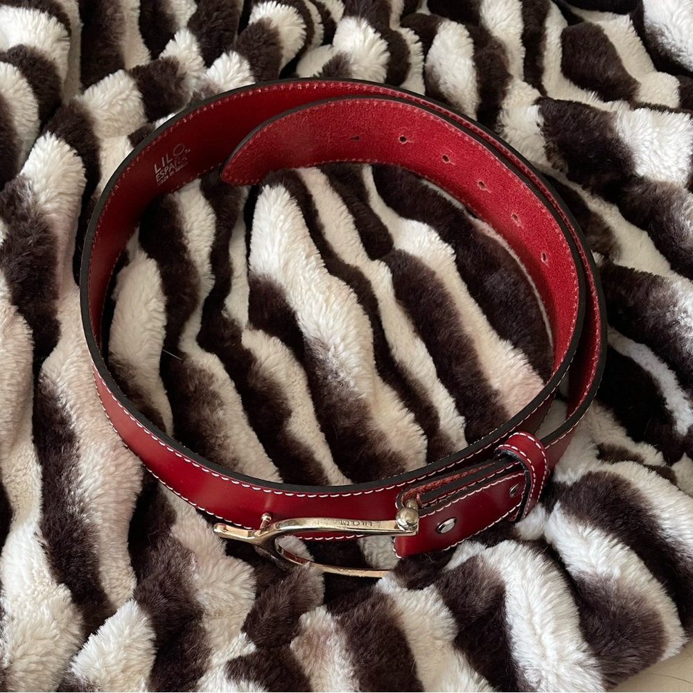Chic Red Leather Belt with Gold Spur Buckle